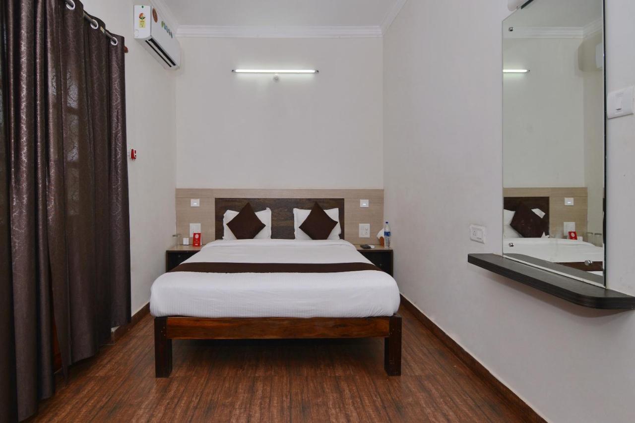 Oyo 10174 Kanta Guest House 巴加 外观 照片